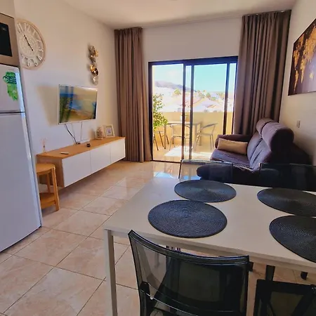 Lana Castle With Sea View Daire